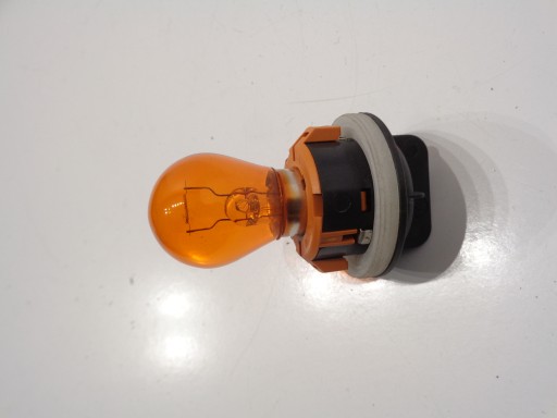Патрон лампи покажчика повороту CITROEN C3 II DS3 09- - 1