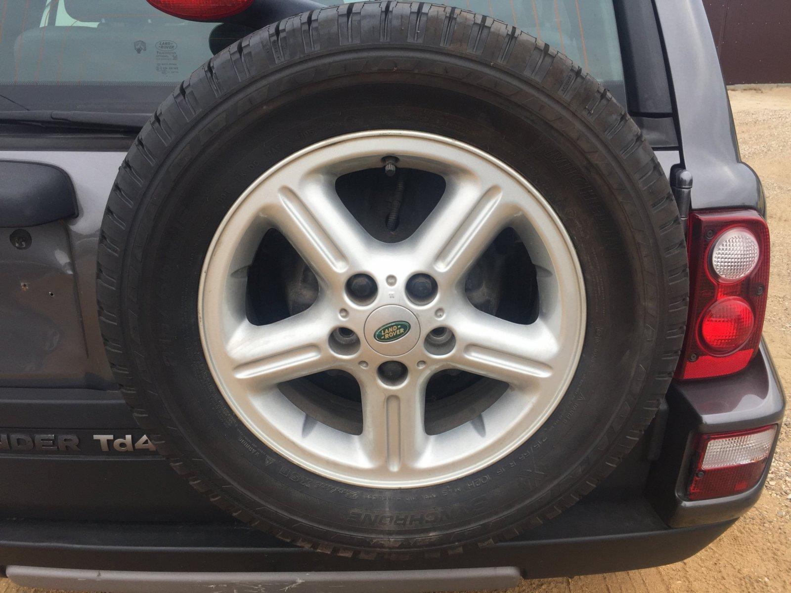 ЛЕГКОСПЛАВНІ ДИСКИ LAND ROVER FREELANDER 215 / 65R16 СТОК