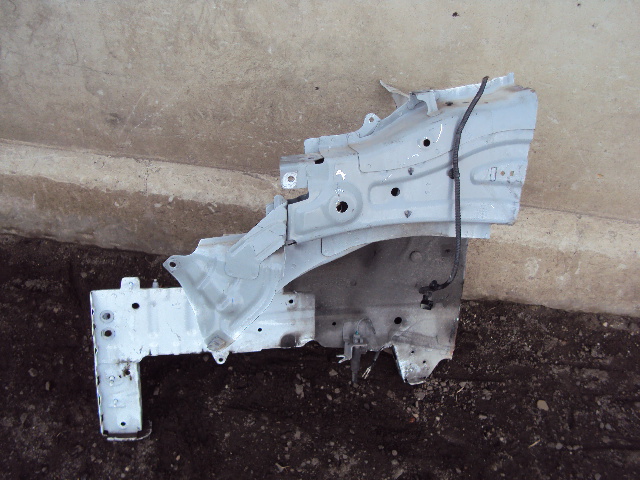 PODŁUŻNICA ĆWIARTKA LEWA OPEL MOKKA Typ samochodu Samochody osobowe