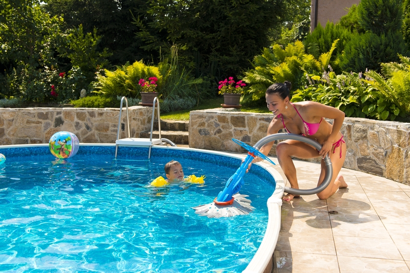 ODKURZACZ PÓŁAUTOMATYCZNY BASENOWY - ZANDER Kod producenta 3BVZ0251