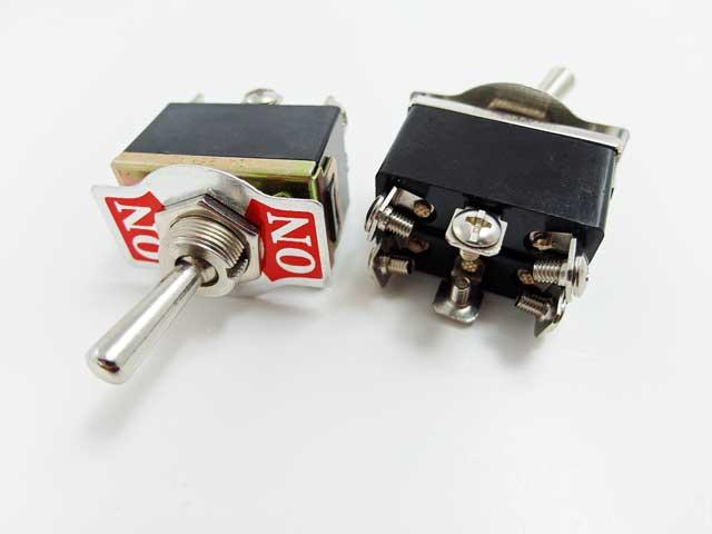 

10x przełacznik duży KN3 202A 6pin 2 poz. On-on