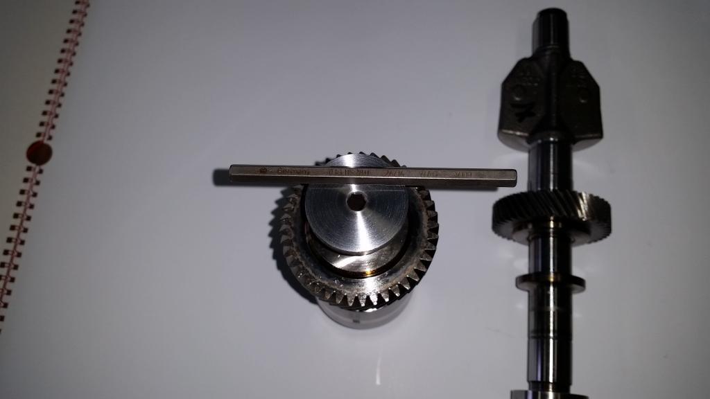 Масляный насос 2.0 TDI PASSAT, AUDI, Q5, b7