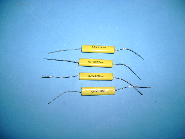 

Kondensator MKSE-017 10nF/2,5KV kpl = 4