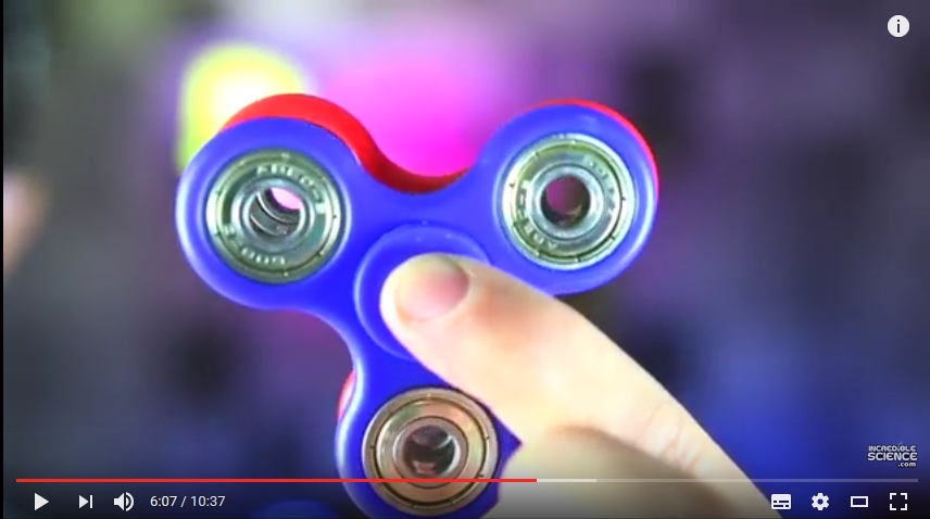 ESPERANZA święcący na zielono HAND SPINNER Wiek dziecka 3 m +