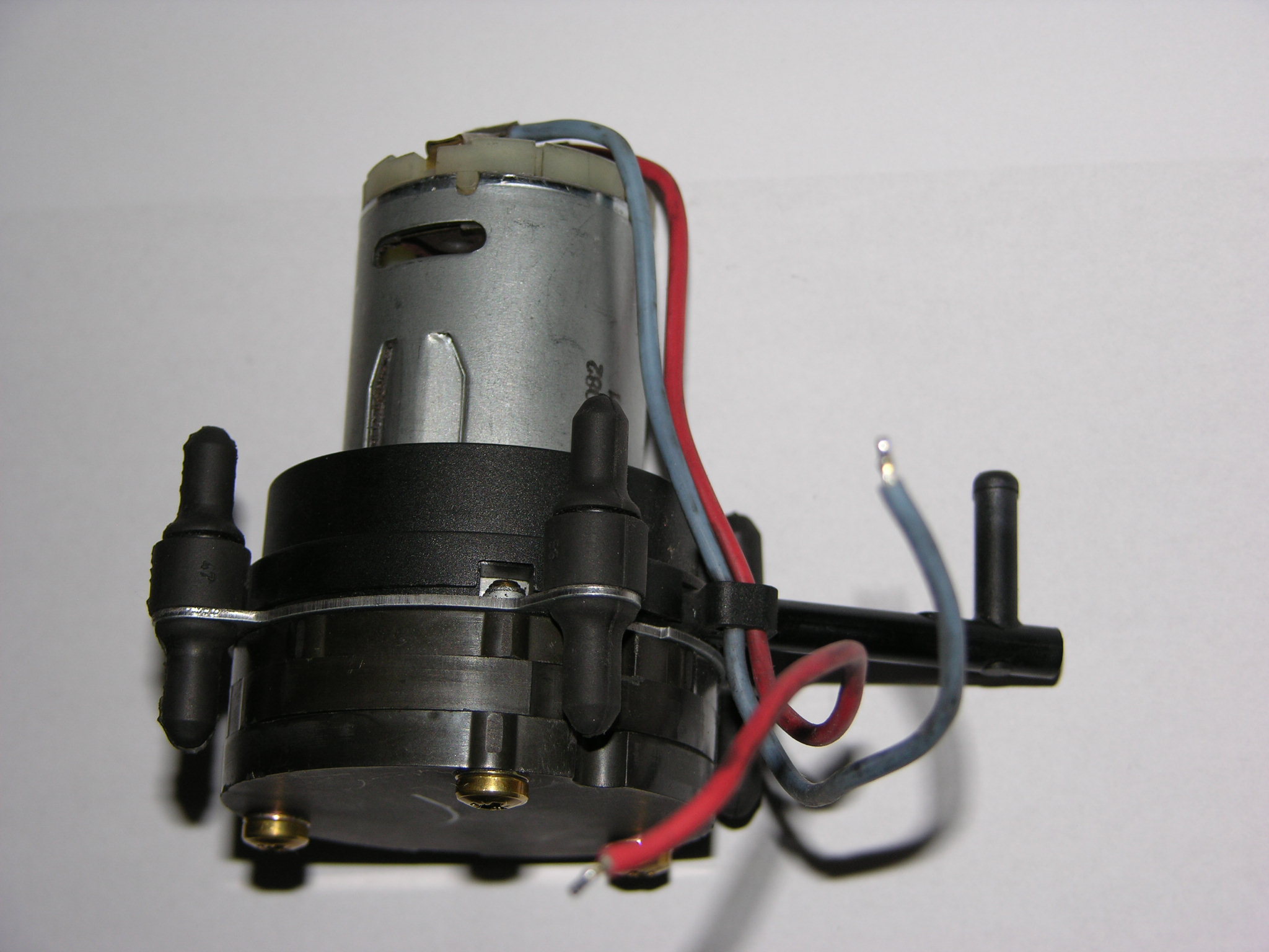 KOMPRESOR POMPA ZAMKA AUDI A3 A4 A6 A8 POMPKA EAN (GTIN) 5903943988105