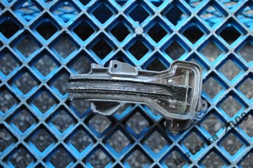 HONDA CRV CR-V 12-15 PRAWY KIERUNKOWSKAZ ORYGINAŁ