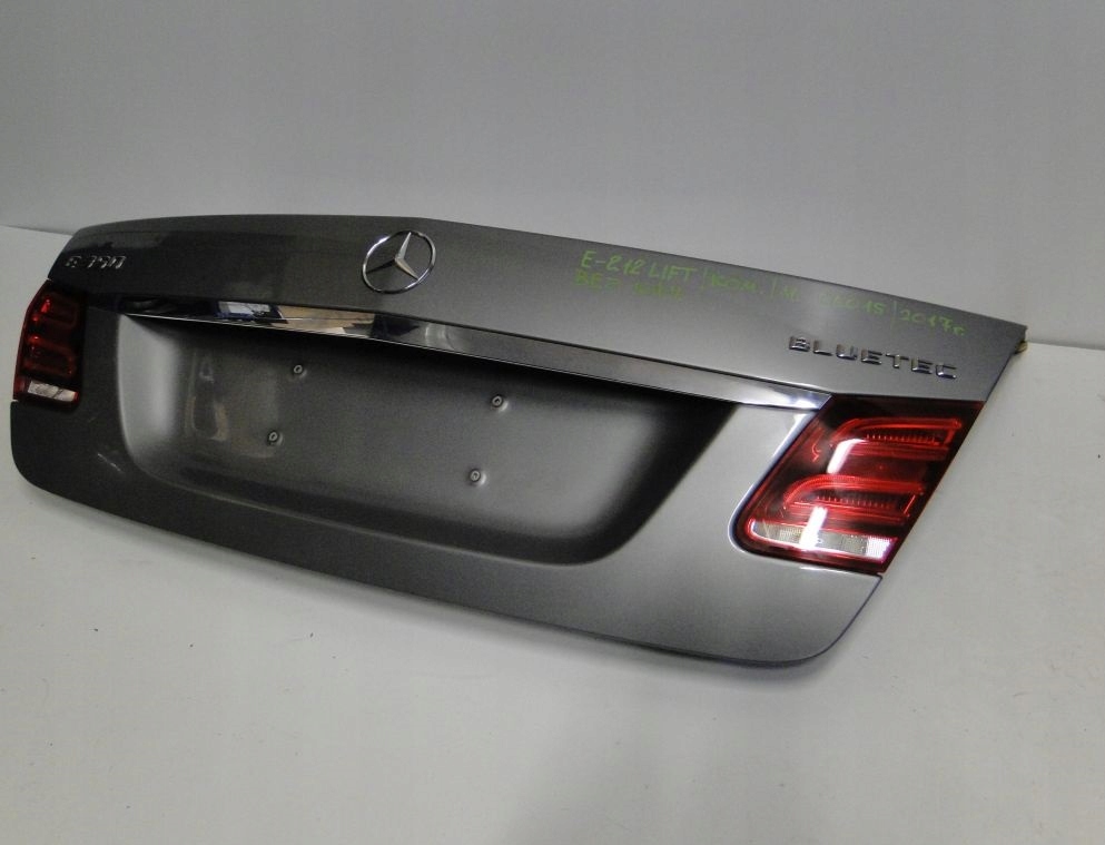 MERCEDES E KLASA W212 KLAPA TYLNA LIFT LAMPY TYŁ Numer katalogowy części A43435609