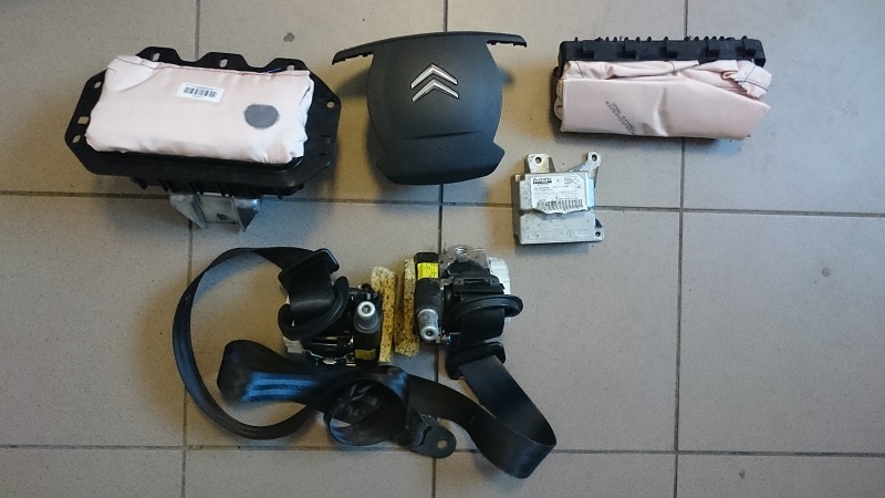 PODUSZKA PODUSZKI SENSOR AIRBAG PASY CITROEN C5