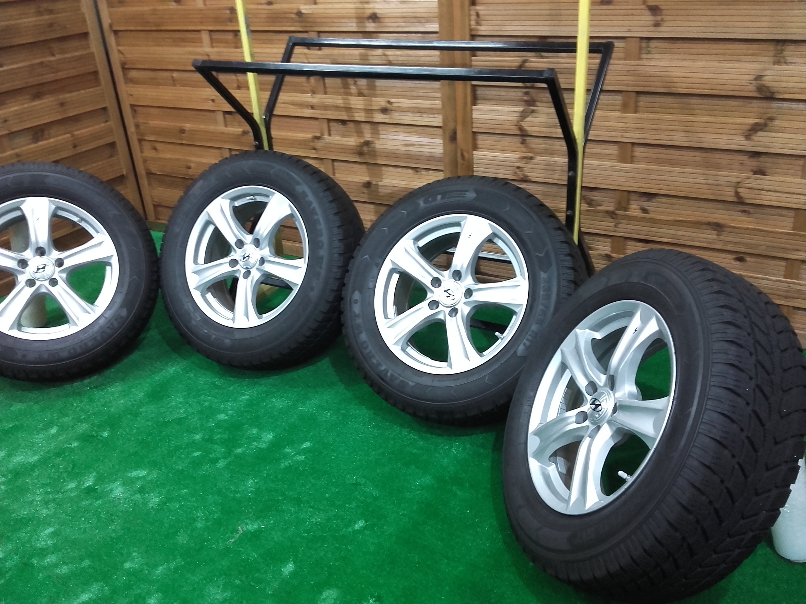 Koła zimowe HYUNDAI KIA 235/65r17 Wzór pięcioramienne