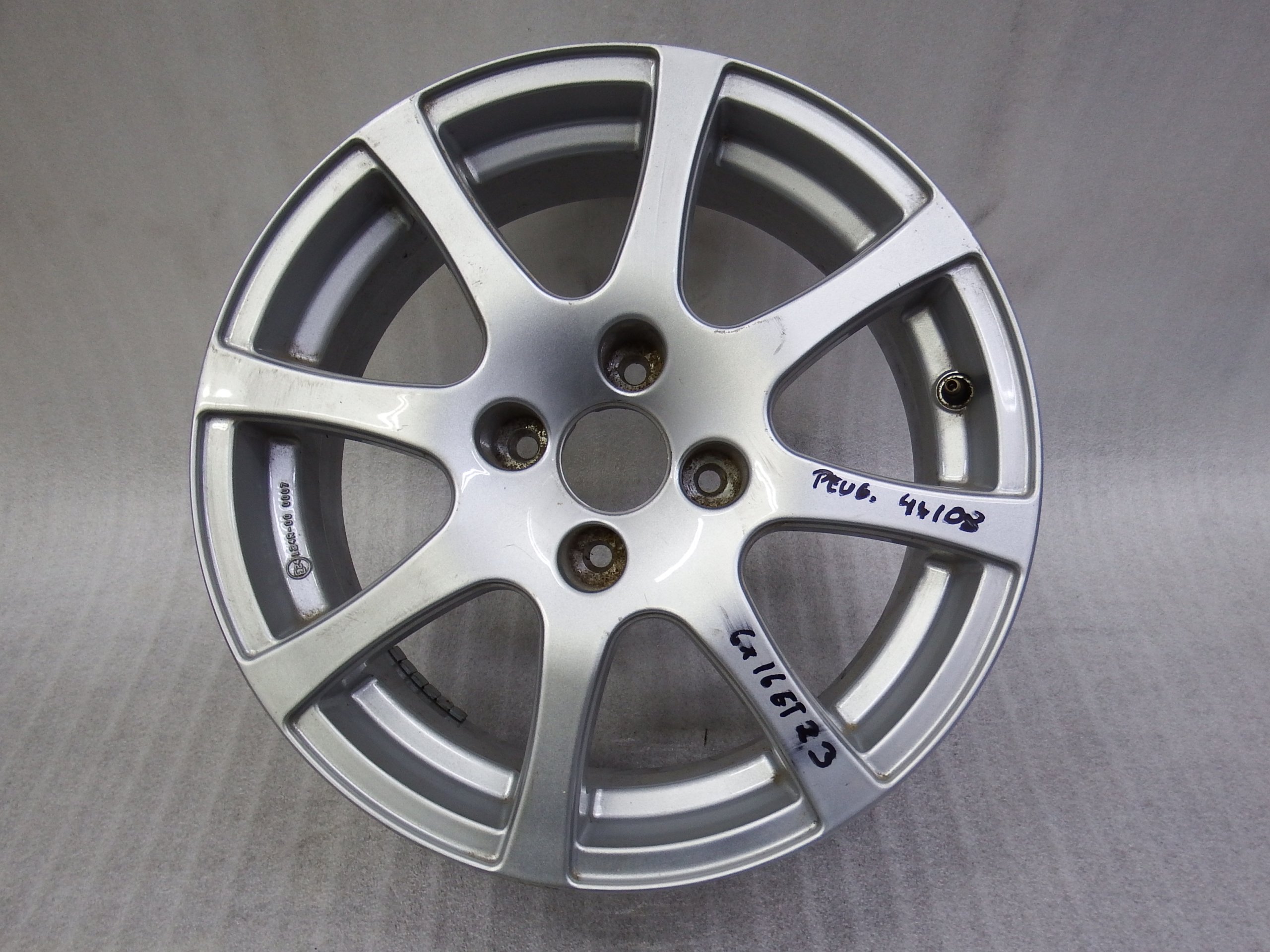 FELGA PEUGEOT 208 207 307 6x16 Et23 4x108 OEM Код producenta Peugeot foto 0