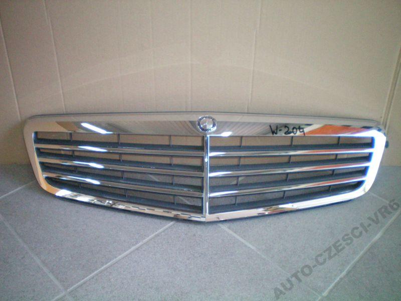 MERCEDES W204 в 204 решетка радиатора 2007