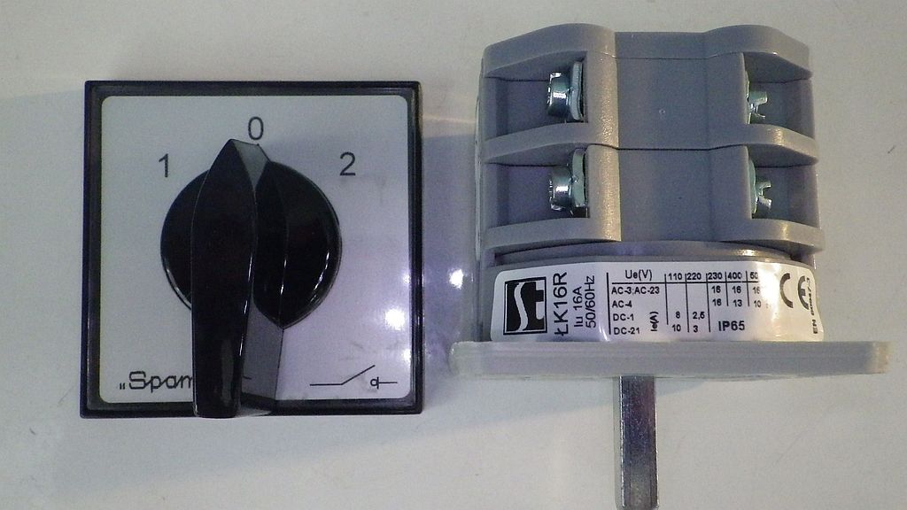 Wyłącznik łącznik ŁK16R-2.8338/P03 1-0-2 16A EAN (GTIN) 5907723014855