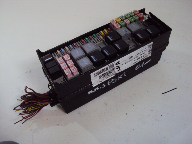 SKRZYNKA BEZPIECZNIKÓW RANGE ROVER SPORT 05-