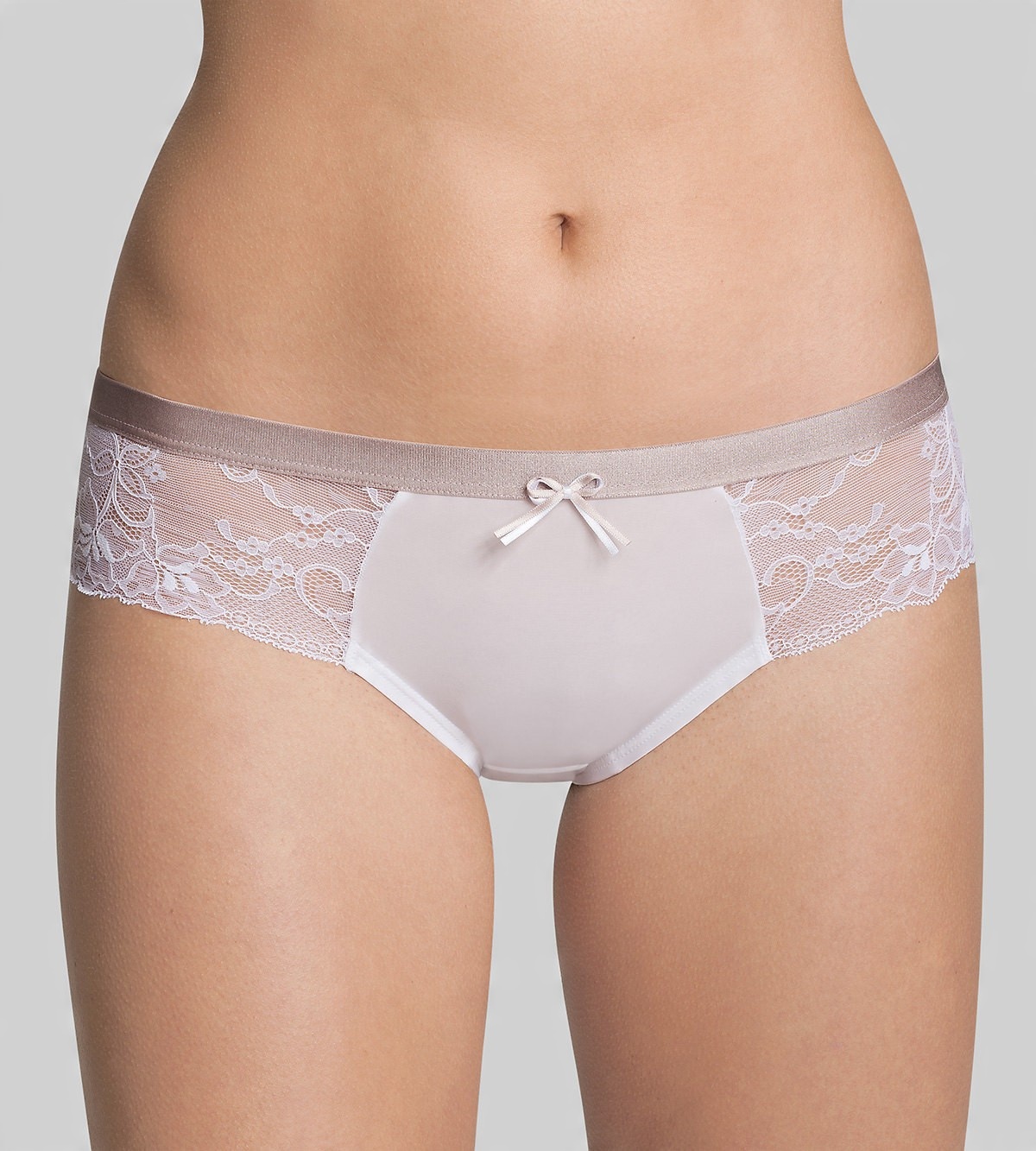 

Triumph Beauty-Full Icon Hipster Biel 42