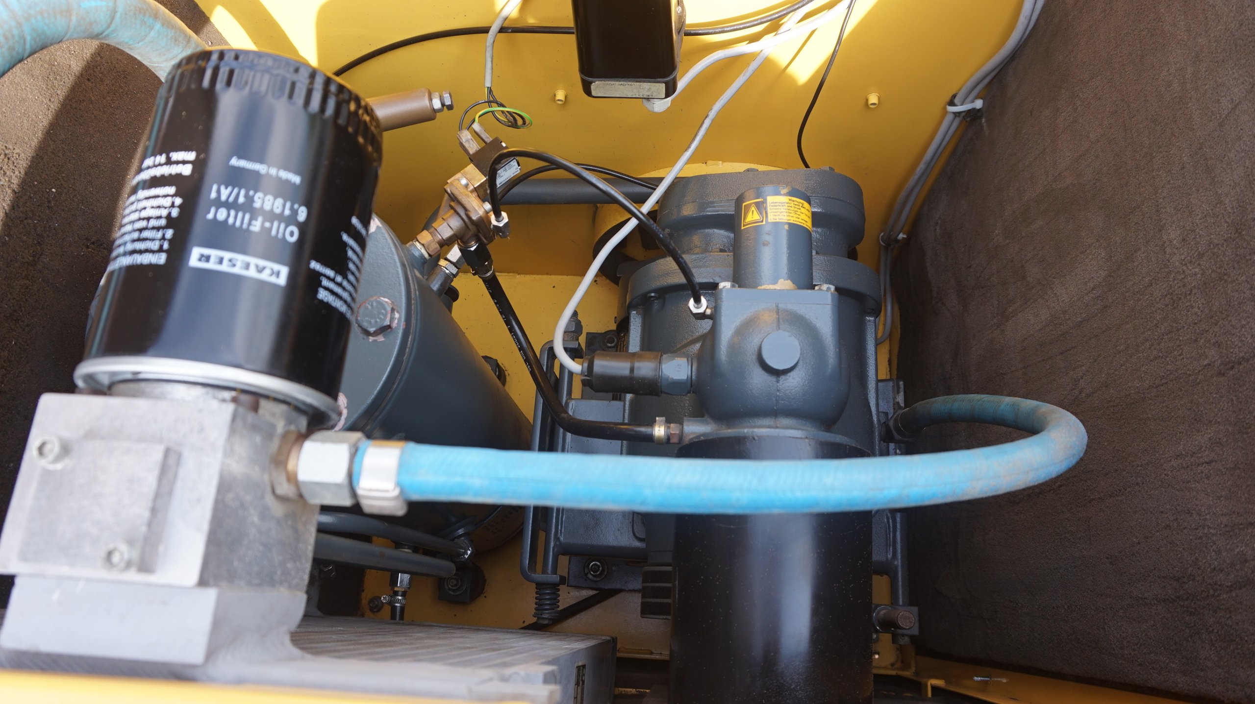 PIASKARKA 60L+ SPRĘŻARKA KAESER 15KW+ZBIORNIK 500L Rodzaj inna