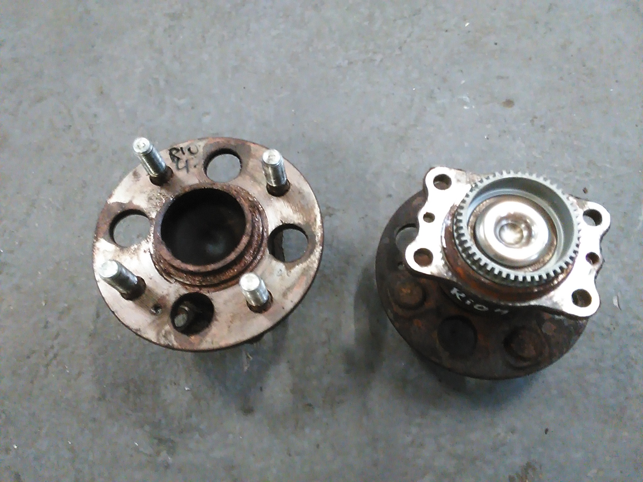 KIA RIO III IV 2011-16 МАТОЧИНА ПІДШИПНИК ЗАДНІЙ ЗАДНІЙ