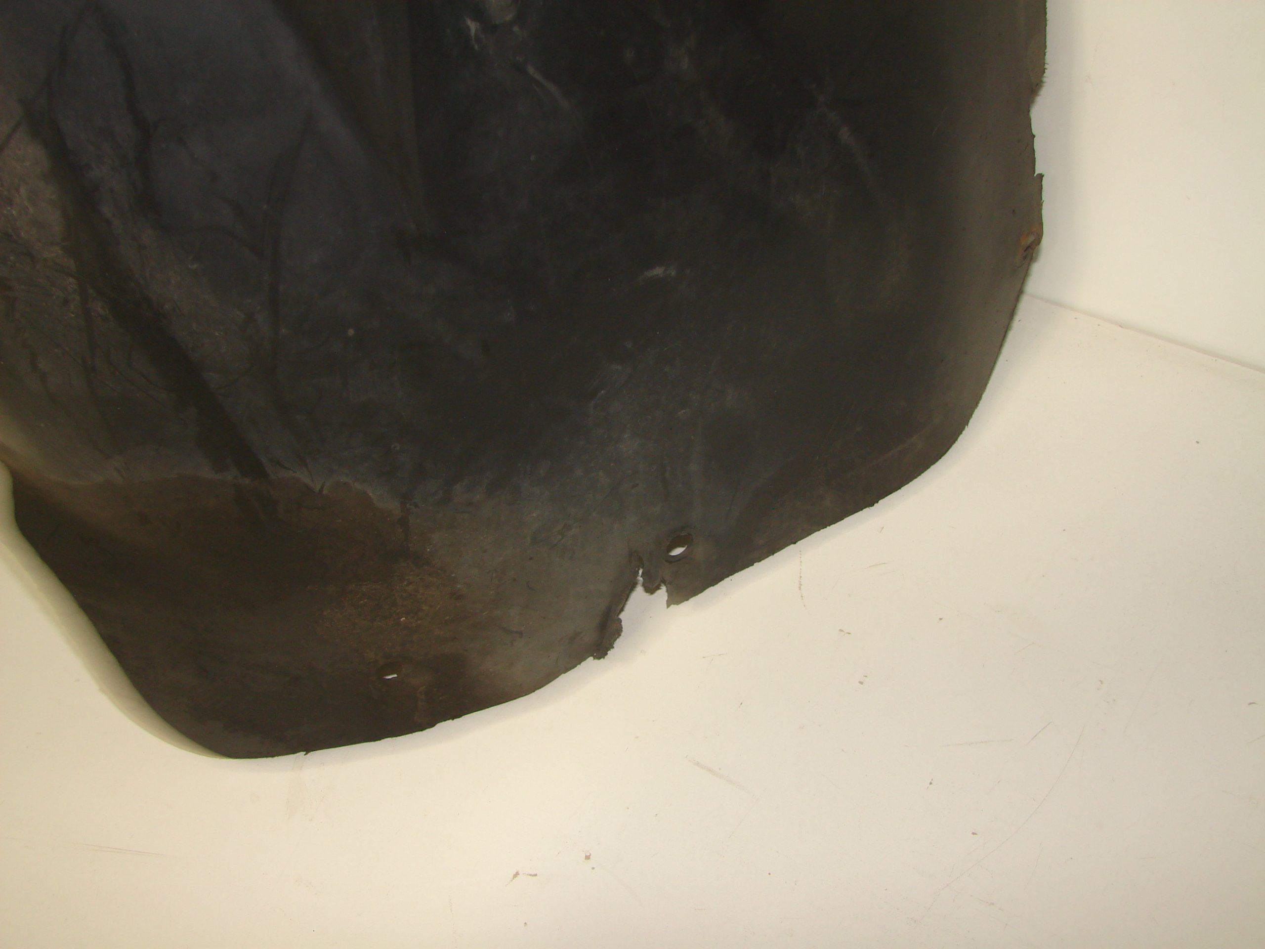 mudguard front left SKODA SUPERB and 02-08