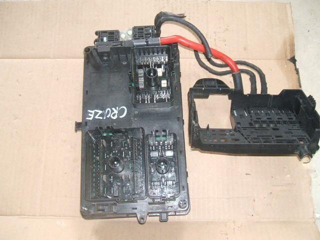 CRUZE BSI skrzynka bezpieczników 96982039-04