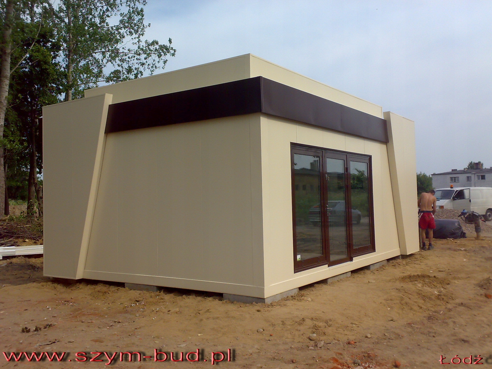 SZYM-BUD Pawilony kiosk kontenery handlowe biurowe Marka inny