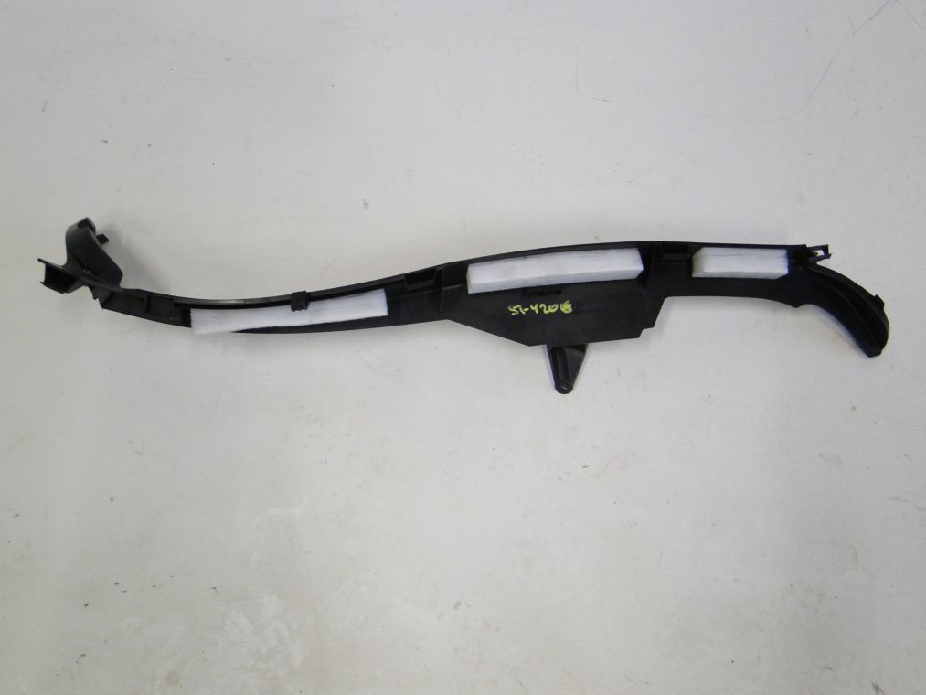 MERCEDES 205 OSLONA SLUPKA LEWEGO TYL A2056900225 Car type Passenger cars