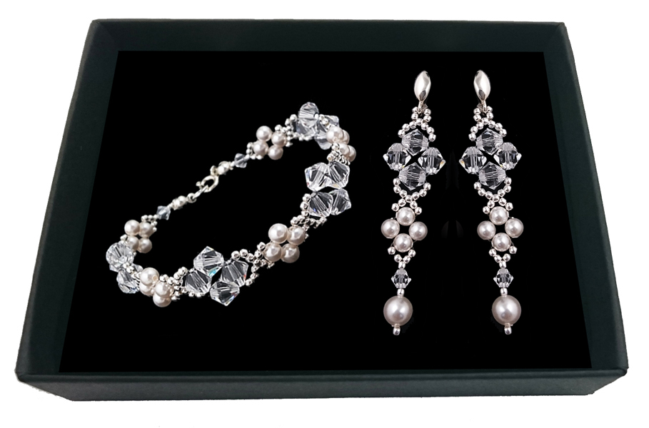 

Komplet z kryształów i pereł Swarovski 1927