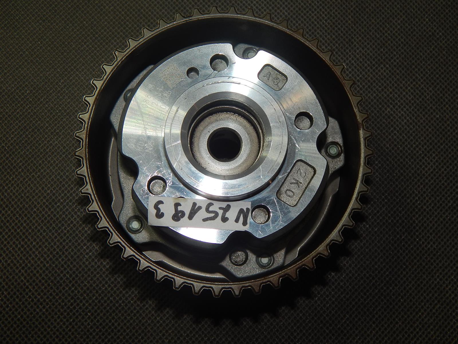 AUDI Q3 8U регулятор газорозподілу 04E109088M