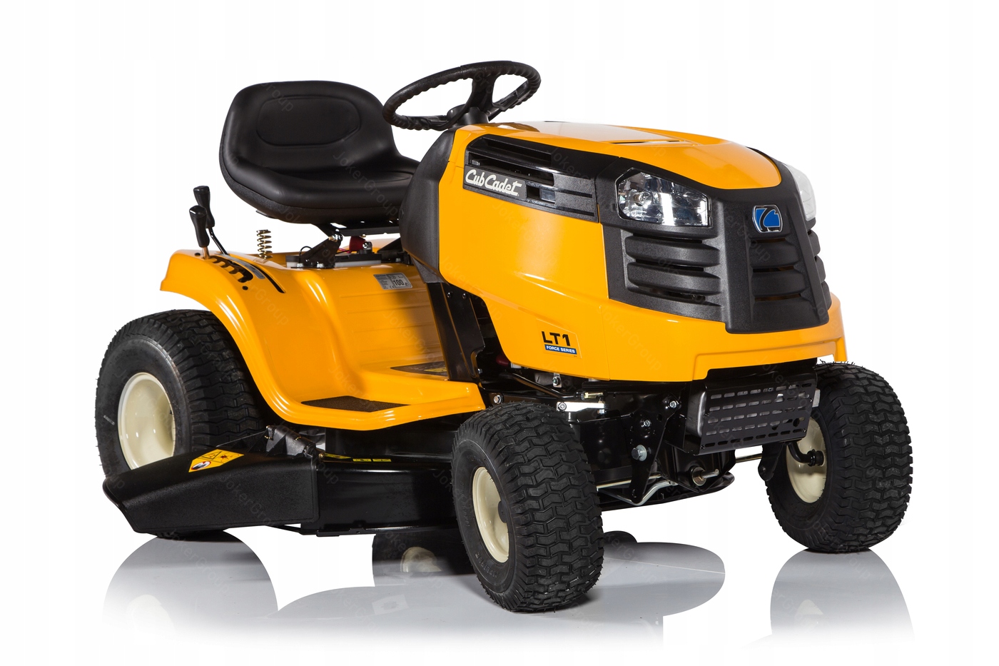 Cub cadet lt1. Cub cadet lt1. Садовый трактор cub cadet. Cub cadet газонокосилка трактор. Cub cadet lt1.