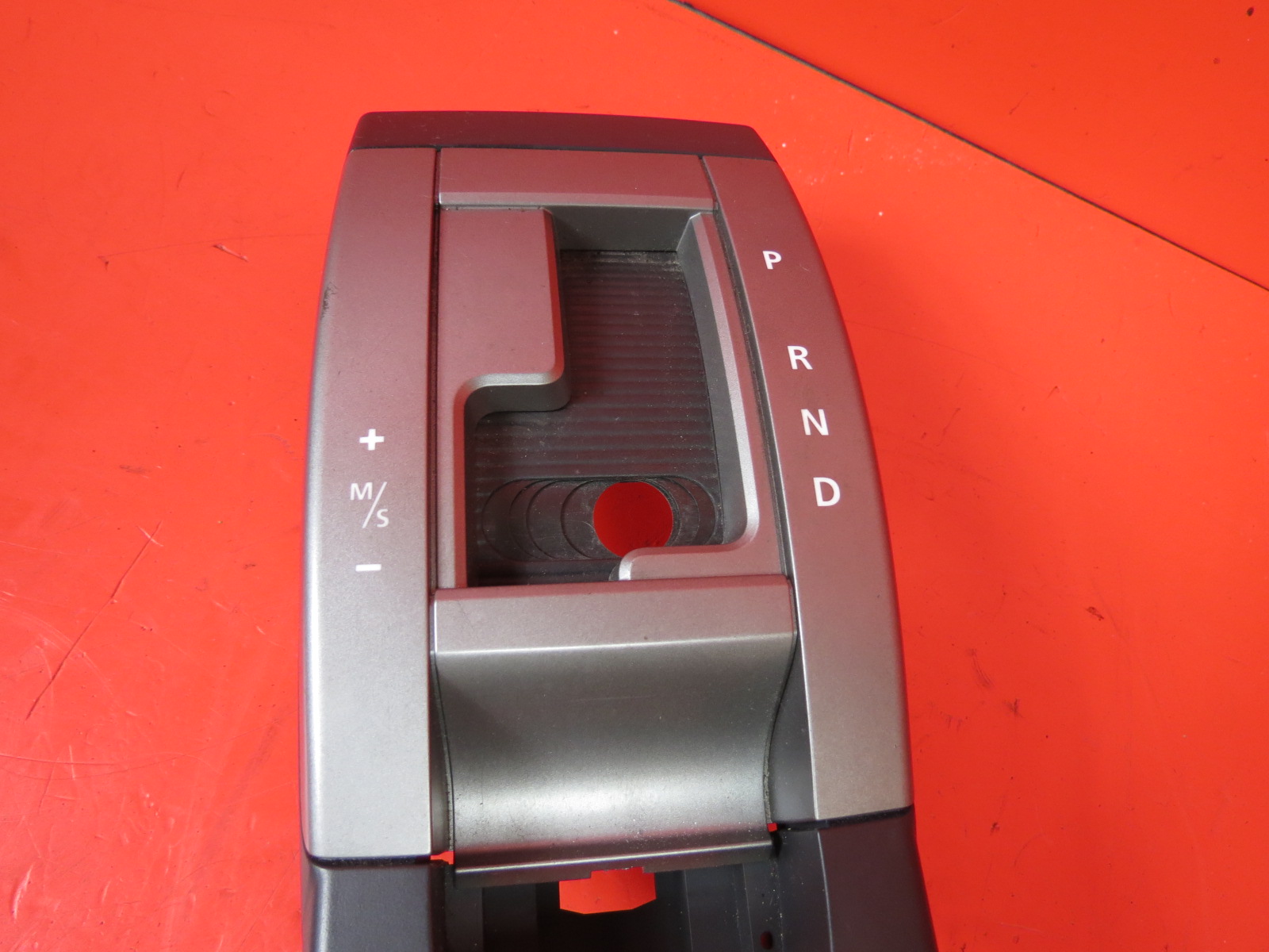 RANGE ROVER SPORT L320 PANEL RÁM TUNELU