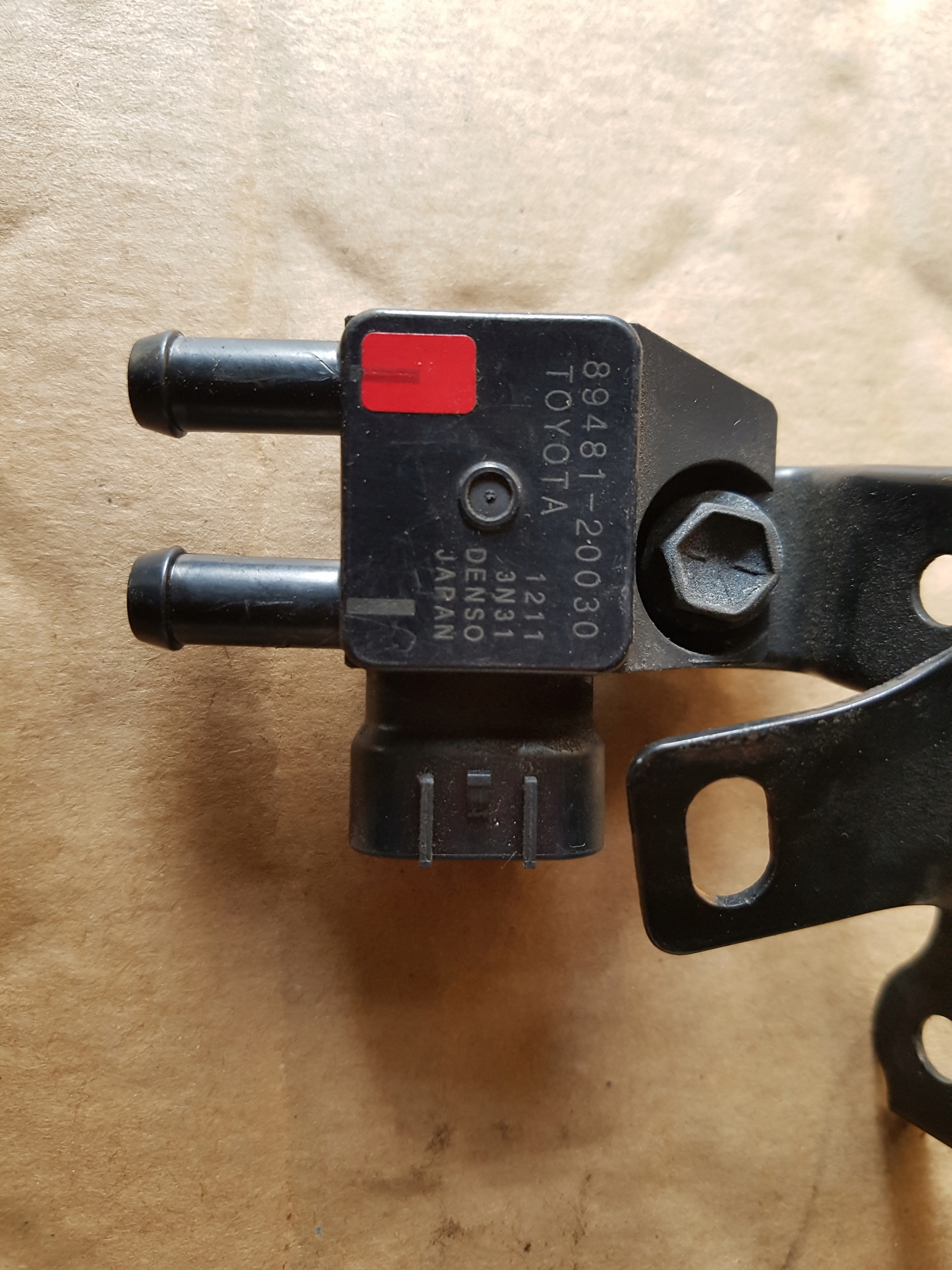 TOYOTA AVENSIS T27 09-14 2.0 2.2 D4D DPF датчик