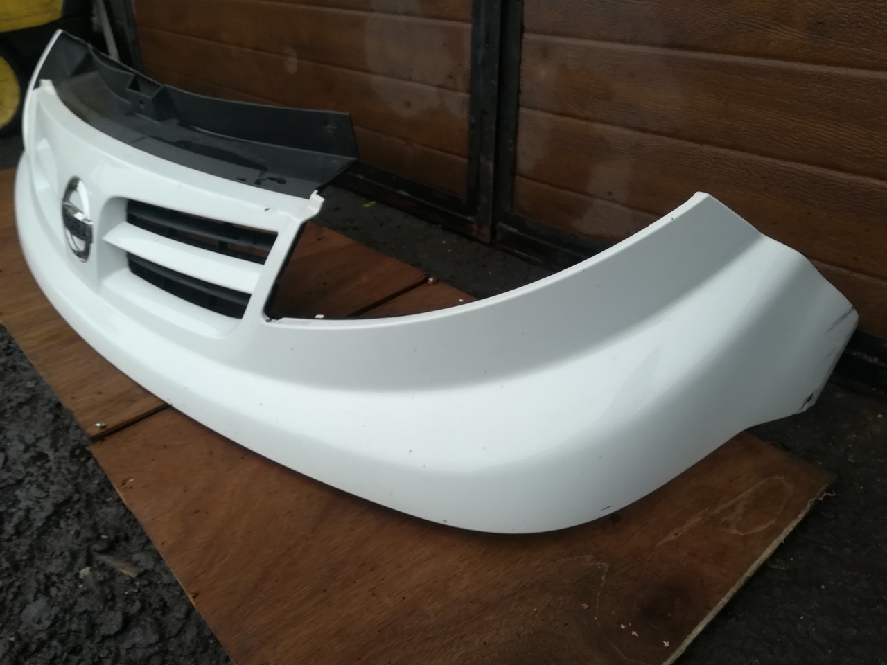 решетка радиатора nissan PRIMASTAR 07+ рестайлинг