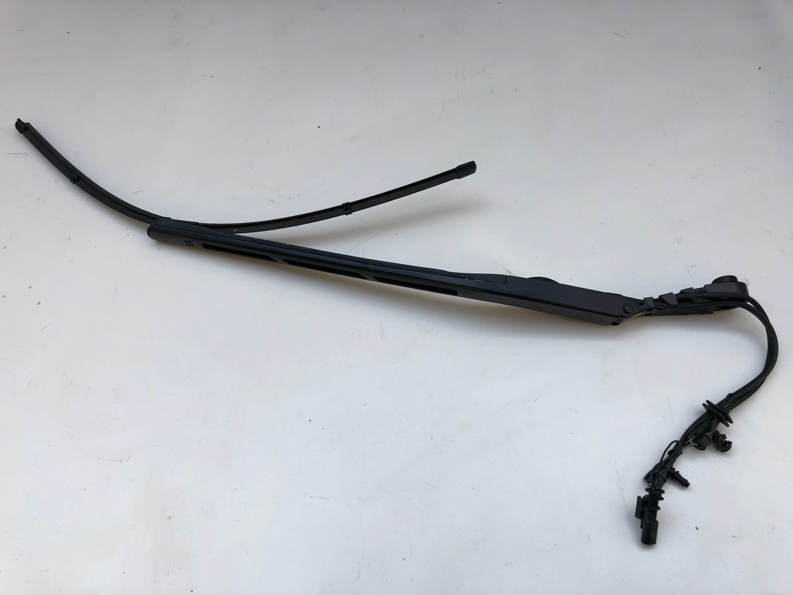 Плече склоочисникиn1955407c AUDI A8 S8 D5n