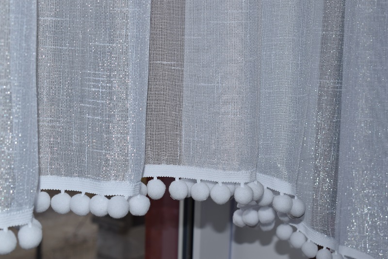 SZRON Firanka GOTOWA urocze pompony KOLORY Wysokość produktu 140 cm