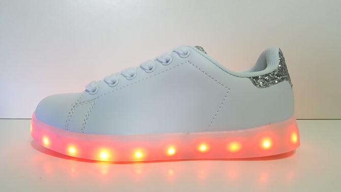 BUTY LED ŚWIECĄCE PODSWIETLANE SHUFFLE DANCE SIL38 Materiał wkładki inny