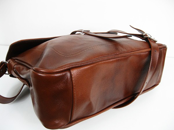 Torebka AKTÓWKA SKÓRZANA LISTONOSZKA - A4 Marka inna