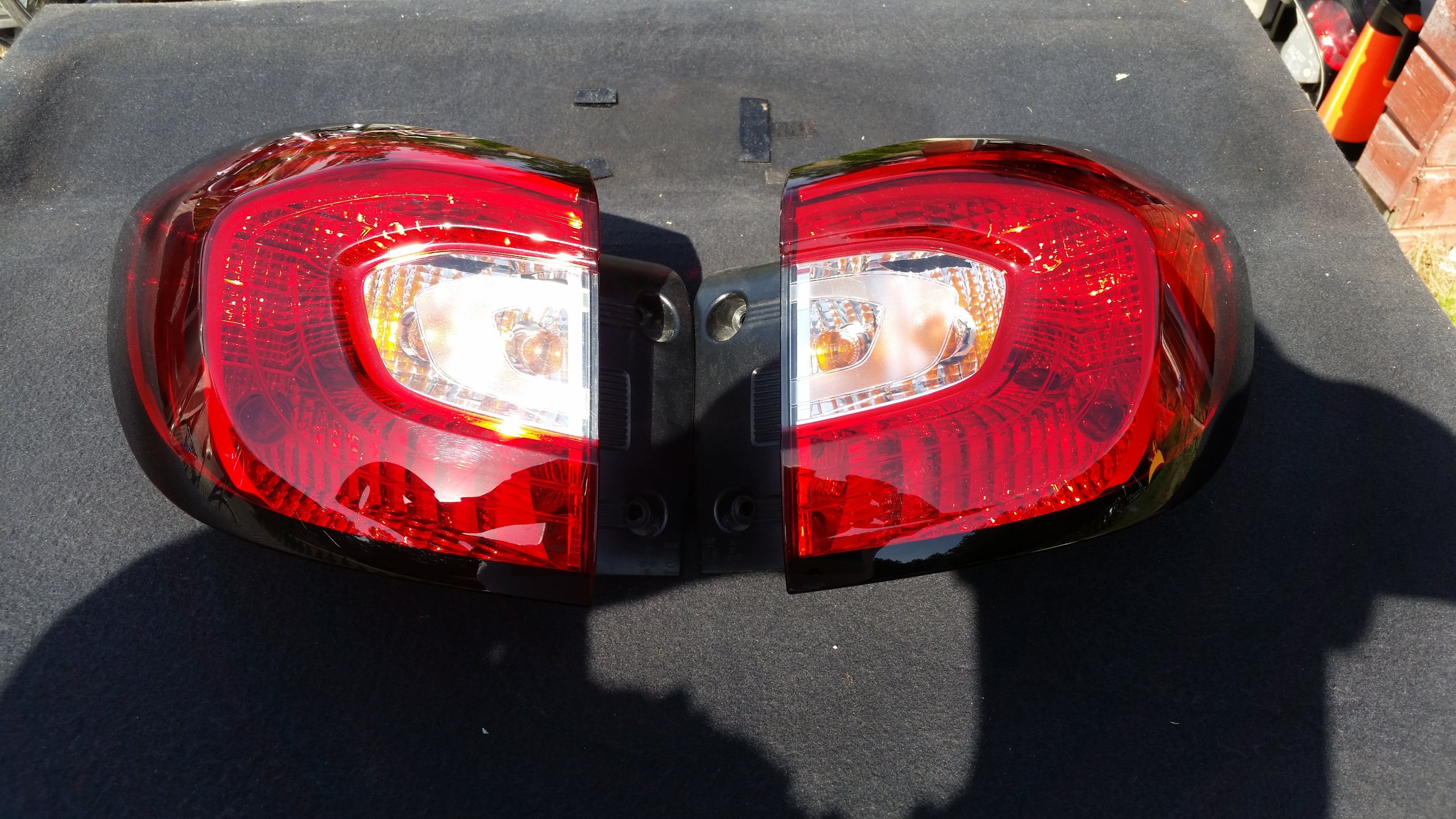 фонарь фонари задний renault CAPTUR правый левый