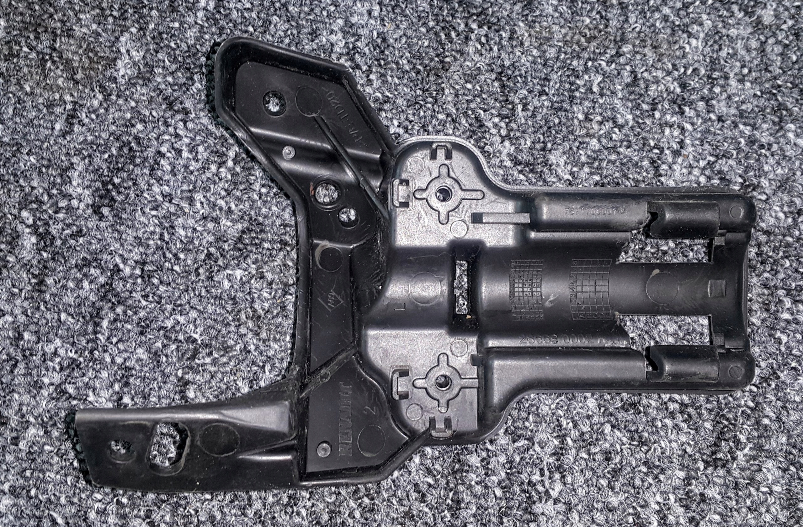 MOCOWANIE SPRYSKIWACZA MEGANE FLUENCE 286690002R Producent części Renault OE