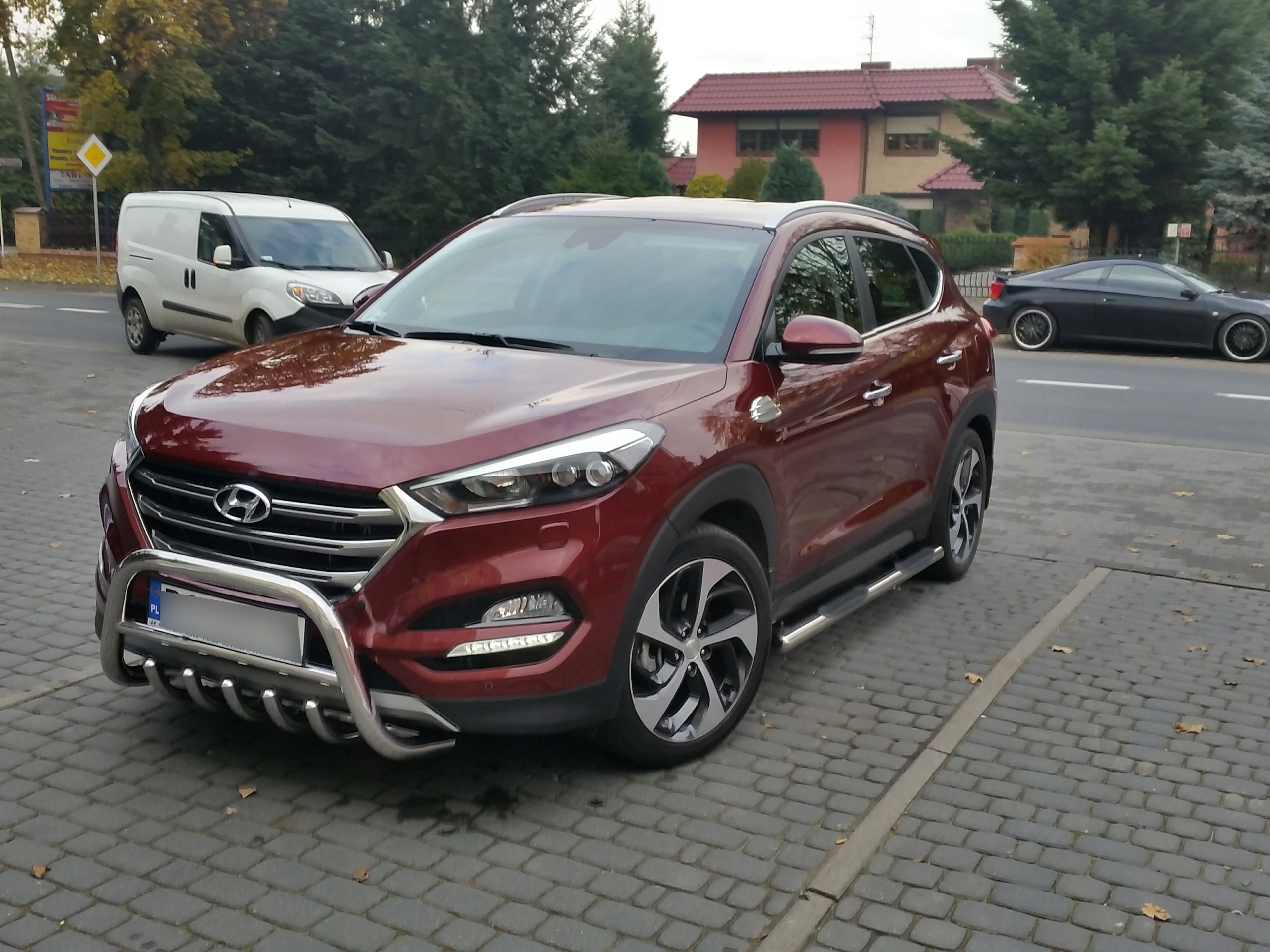 JEEP RENEGATE 2014-2018 STOPNIE ORUROWANIE BOCZNE PROGI WYTRZYMAŁE Producent SH