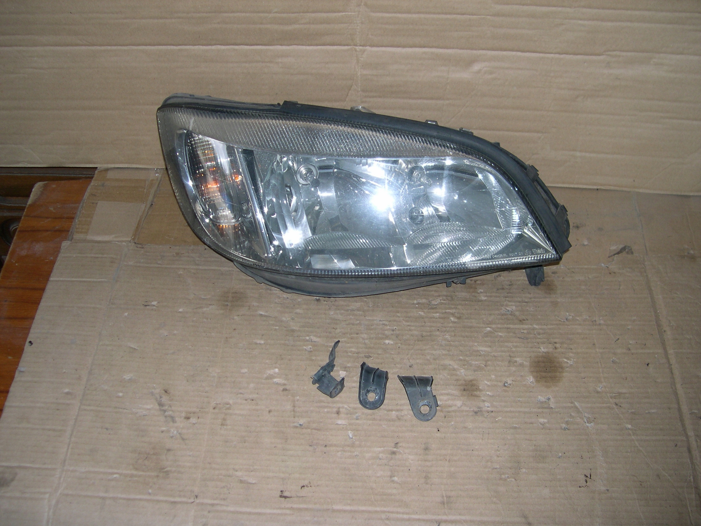 фара перед opel zafira A 99-05r. оригинальный Европа