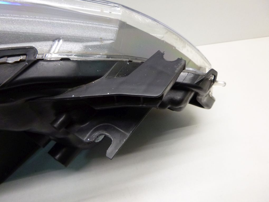 TOYOTA YARIS III LIFT 13- light front left