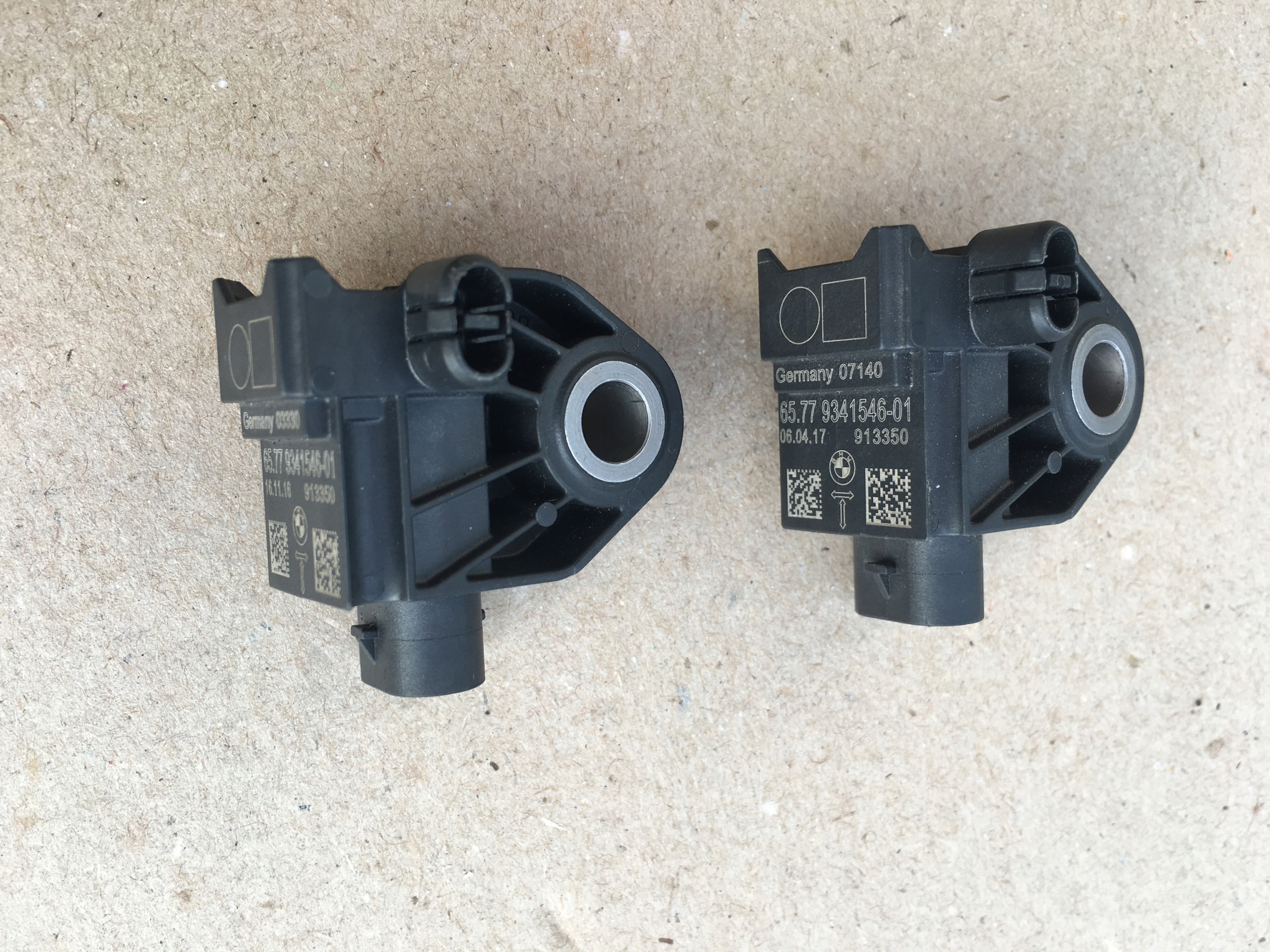 BMW G01 G11 G30 CZUJNIK PRZYSPIESZENIA 9341546