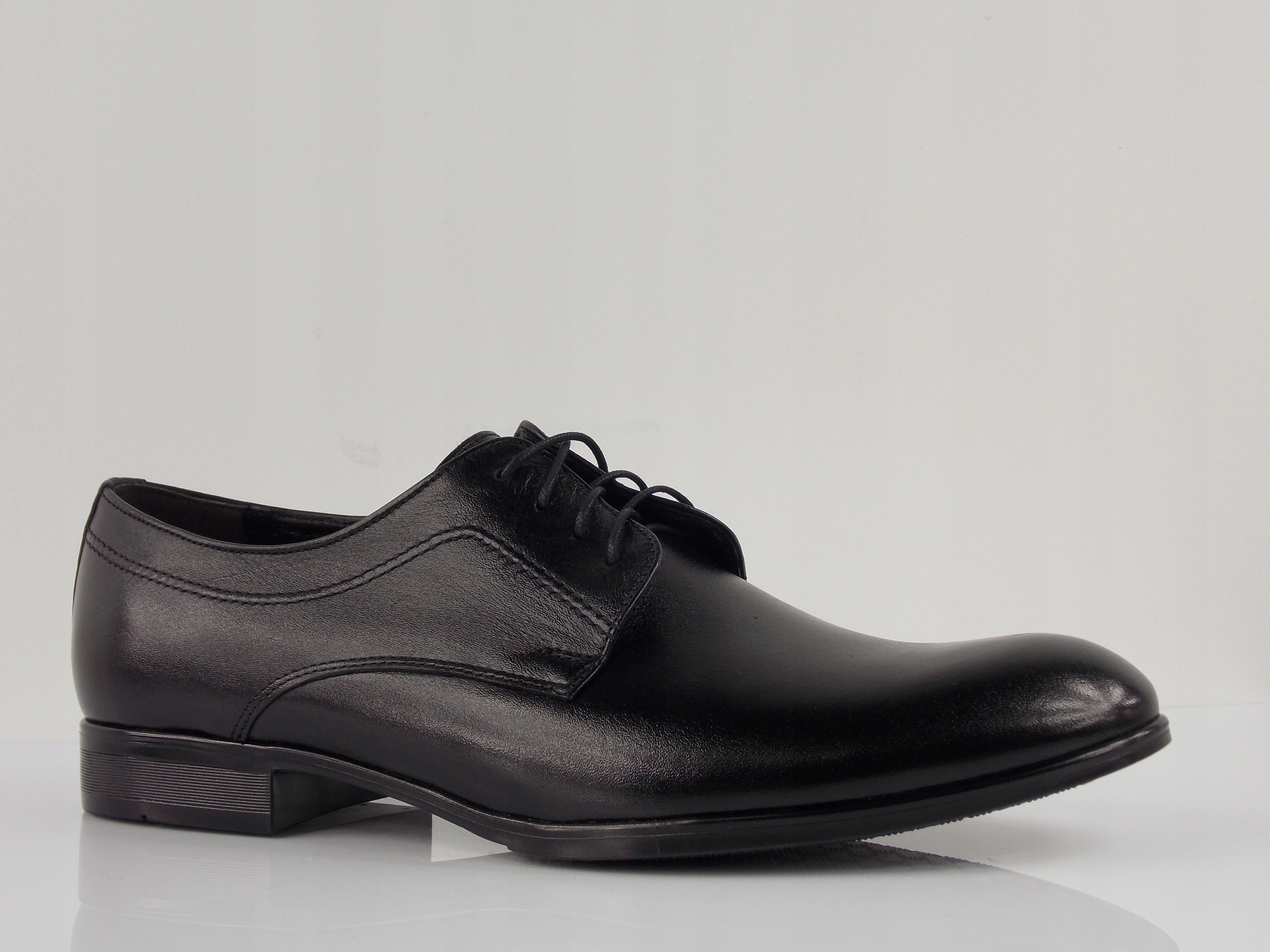 KLASYCZNE CZARNE PANTOFLE GÓRAL M018 R40 Rozmiar 40