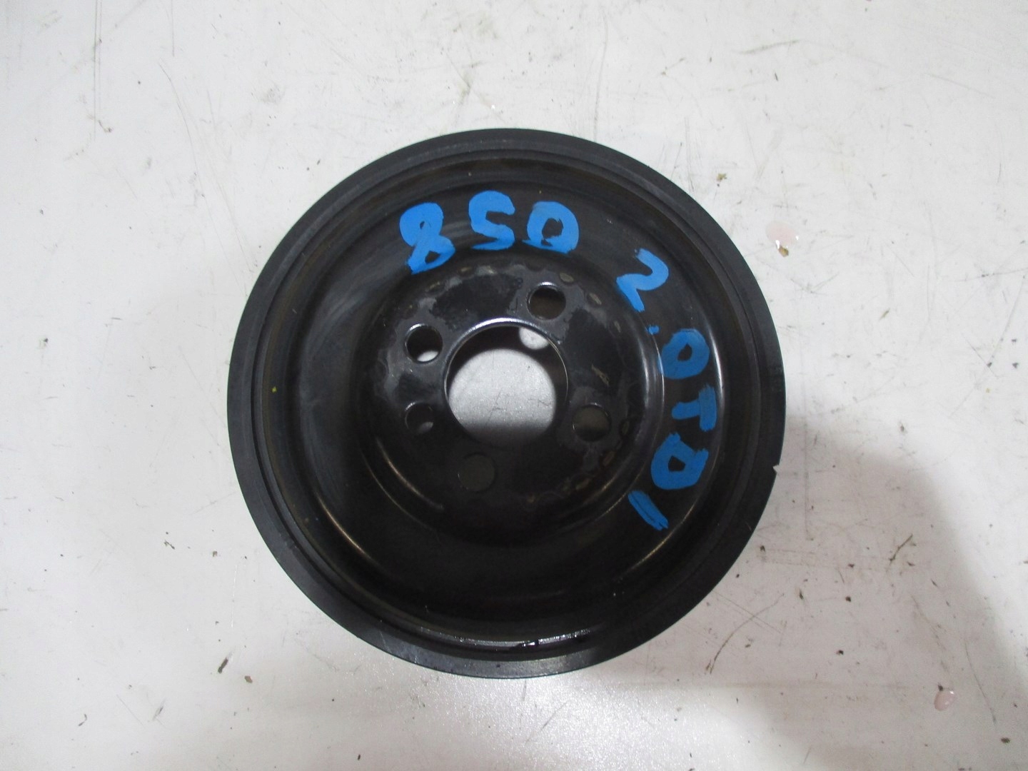 KOŁO PASOWE VW AUDI SEAT SKODA 2.0TDI 04L105243