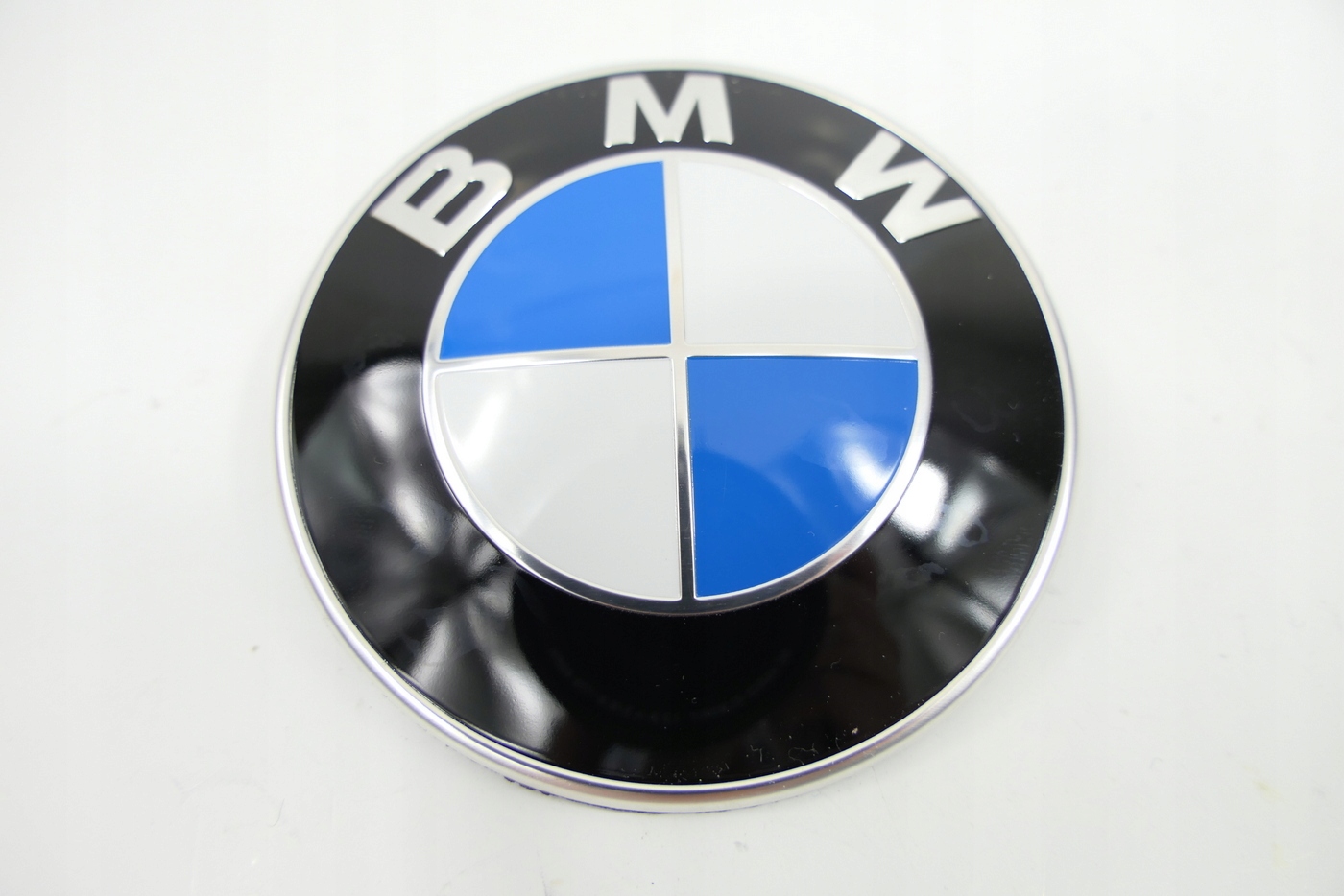 Эмблема капота BMW e46