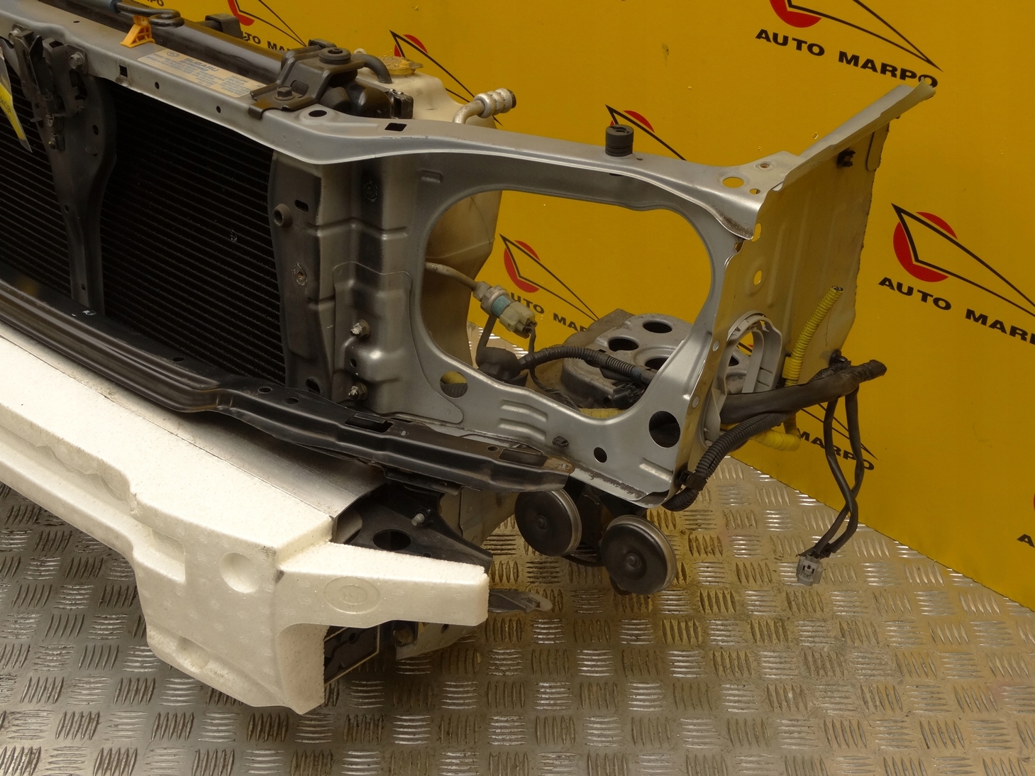 SUBARU FORESTER 2003-2005 WZMOCNIENIE PAS PRZEDNI Typ samochodu Samochody osobowe