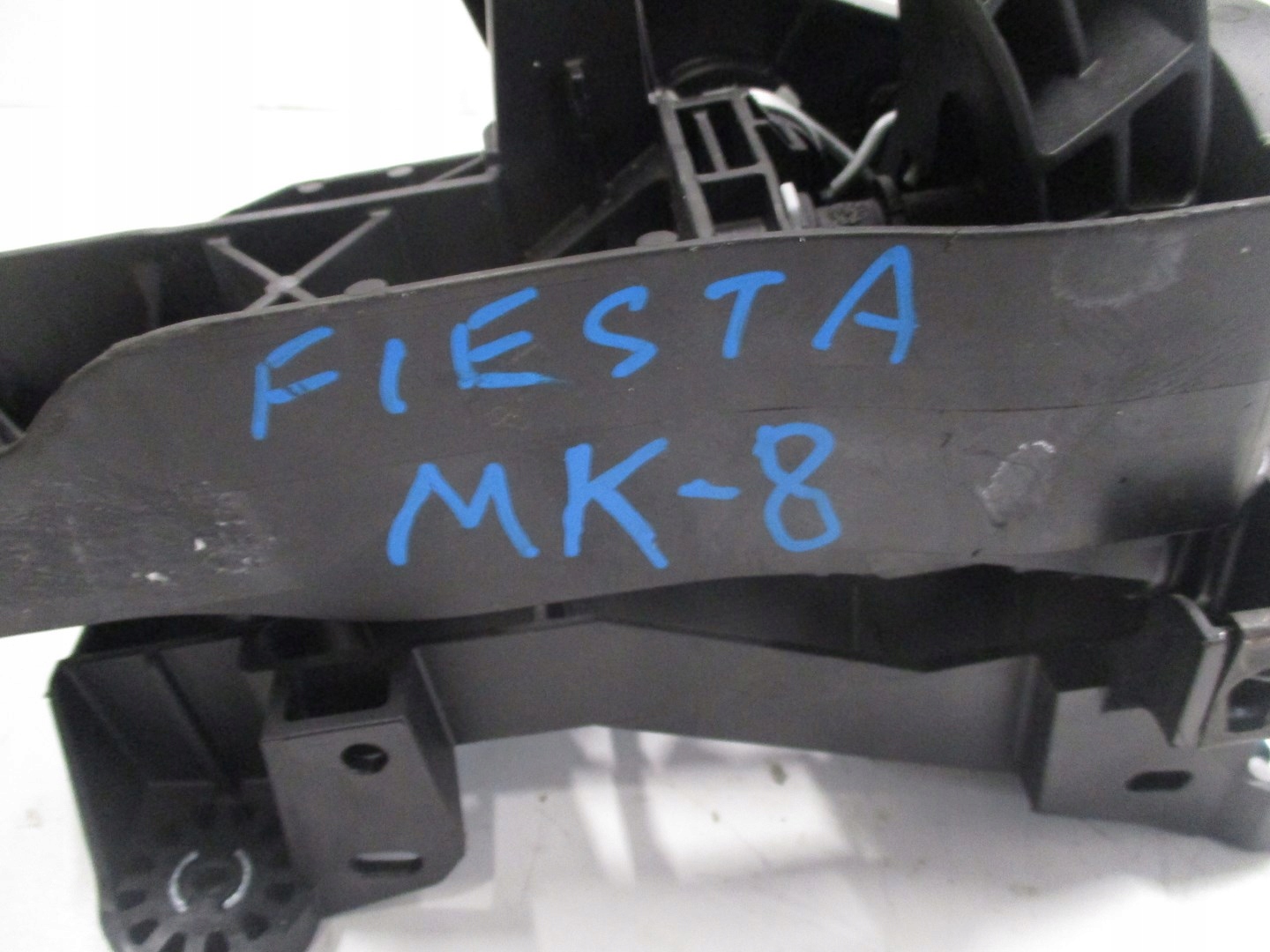 Механизм переключения передач FORD FIESTA MK8