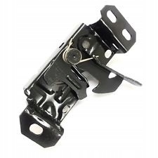 Болт капота замок Mercedes CLA W117 A2468800460