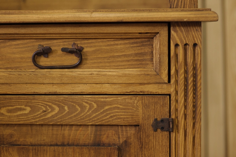 Kredens drewniany biały woskowany rustykalny KR2HX Kolor mebla wielokolorowy