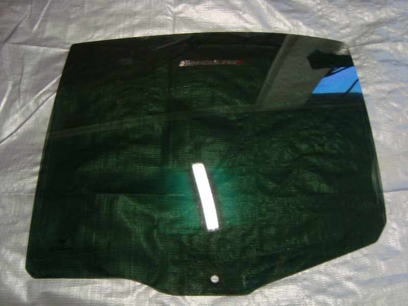 BMW 5 E39 седан заднє скло заднє ліве затемнене