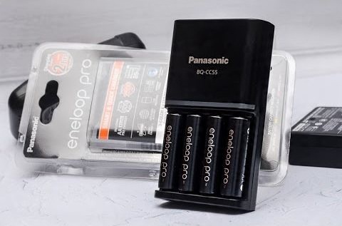 ЛОДОВАРКА PANASONIC BQ-CC55 + 4 x R6/AA ENELOOP PR Количество одновременно заряжаемых аккумуляторов 4