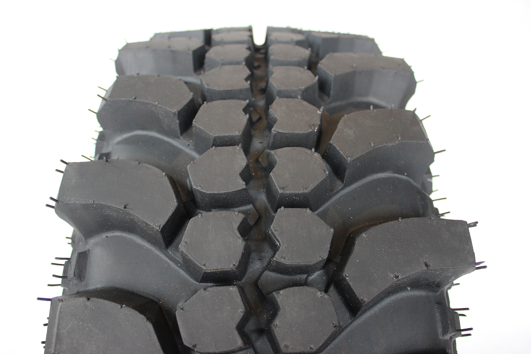 4x 215/75R15 OPONY BIEŻNIKOWANE 4x4 Trekker 4 szt Marka Equipe